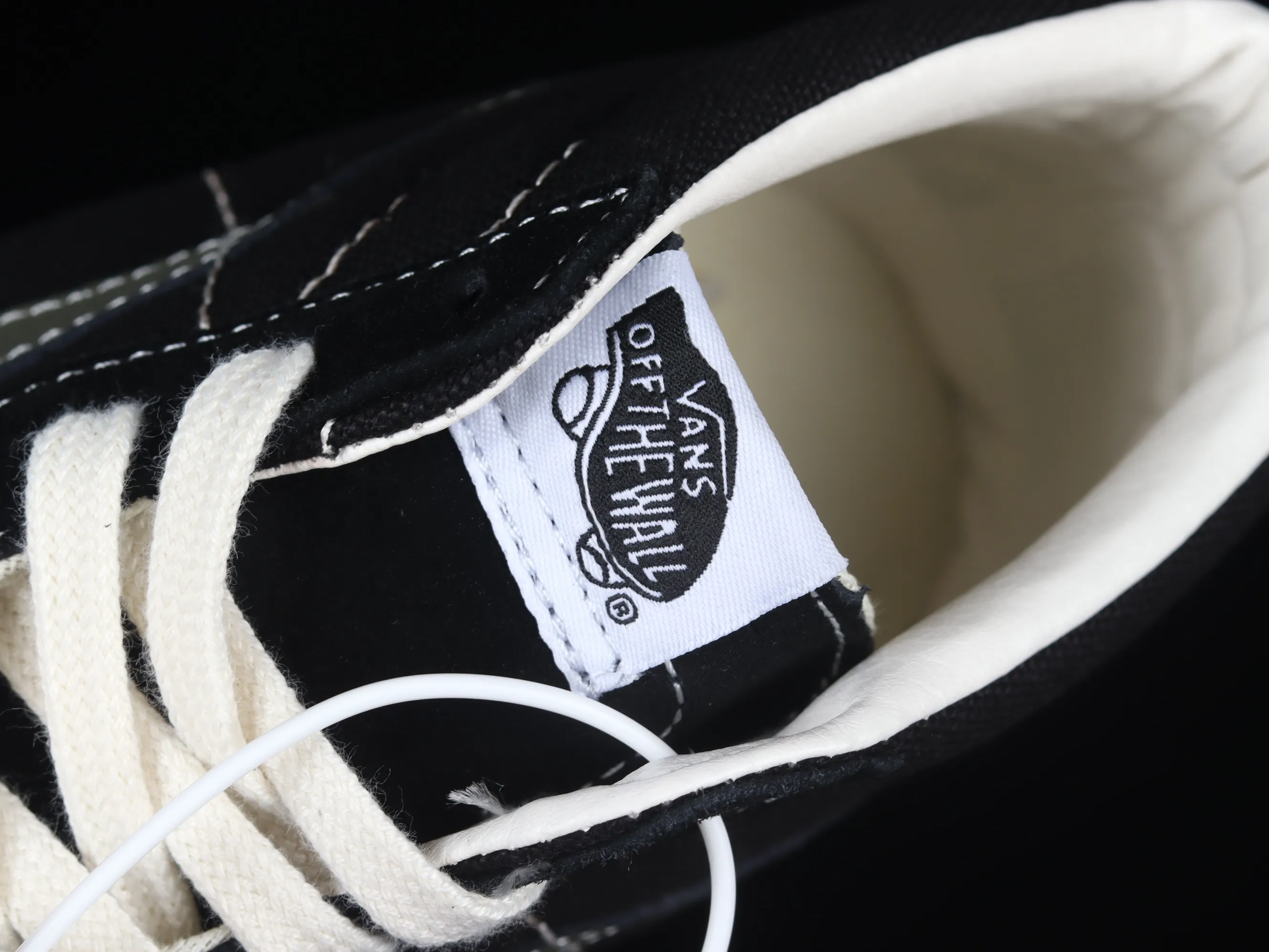 All categories Vans Vans series Vans Mid Vans China Vans SK8-Hi Vans olive green side stripes classic mid-top skateboard shoes VN0A391F0XB